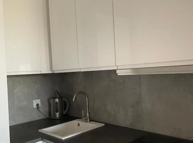 Premium With Private Parking Near Center Appartement